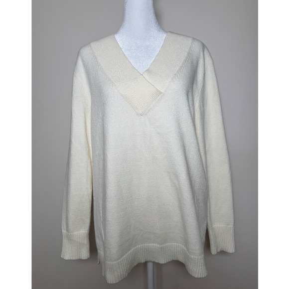 Anthropologie Sweaters - Anthropologie White V Neck Textured Knit Sweater Long Sleeve Women's Size S